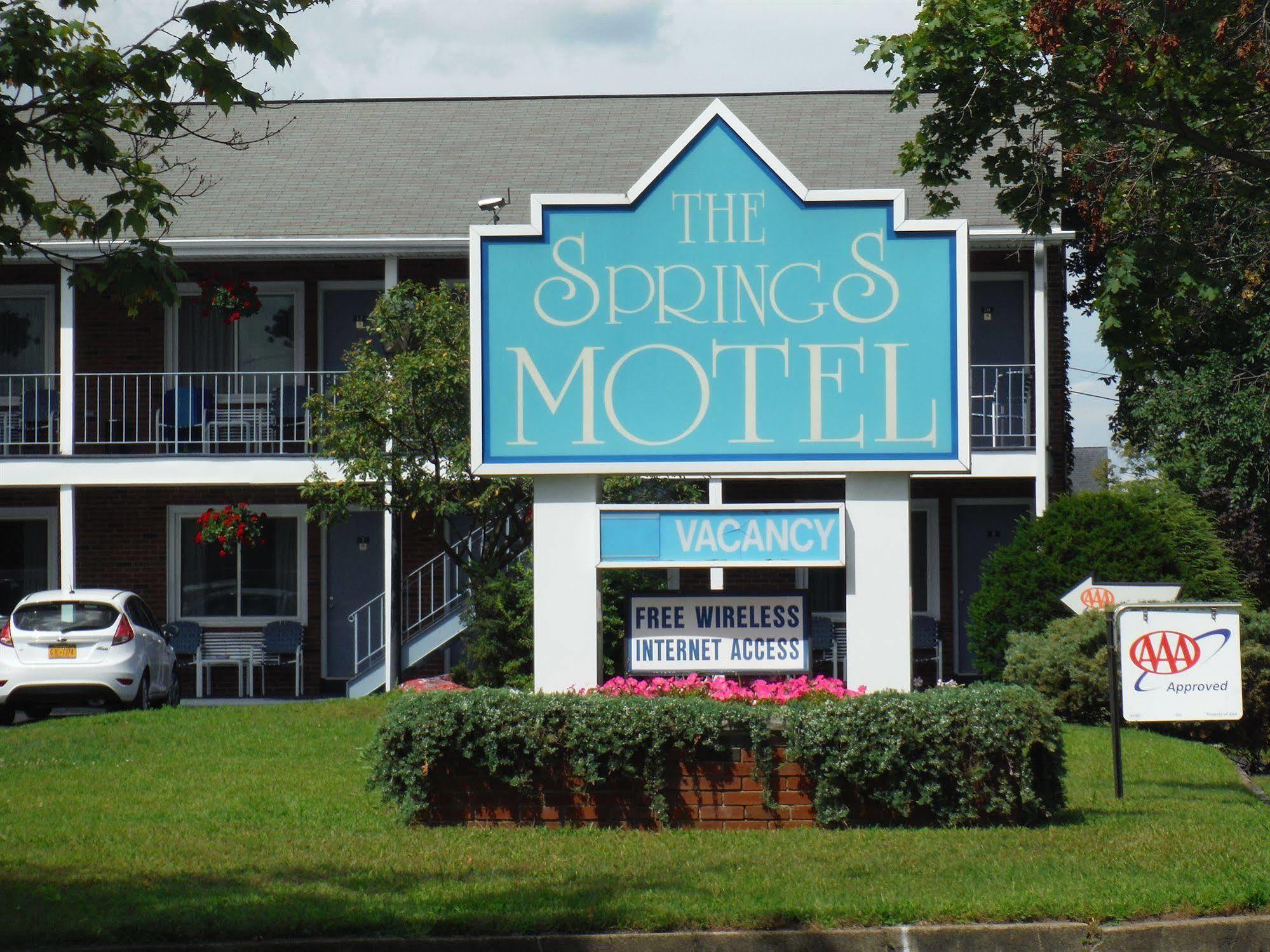 The Springs Motel Saratoga Springs Exterior foto