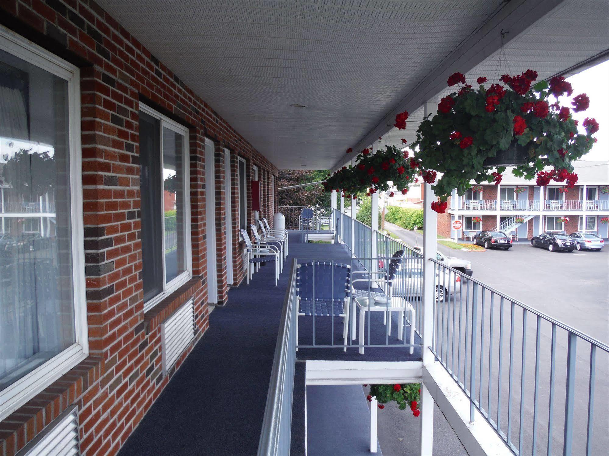 The Springs Motel Saratoga Springs Exterior foto