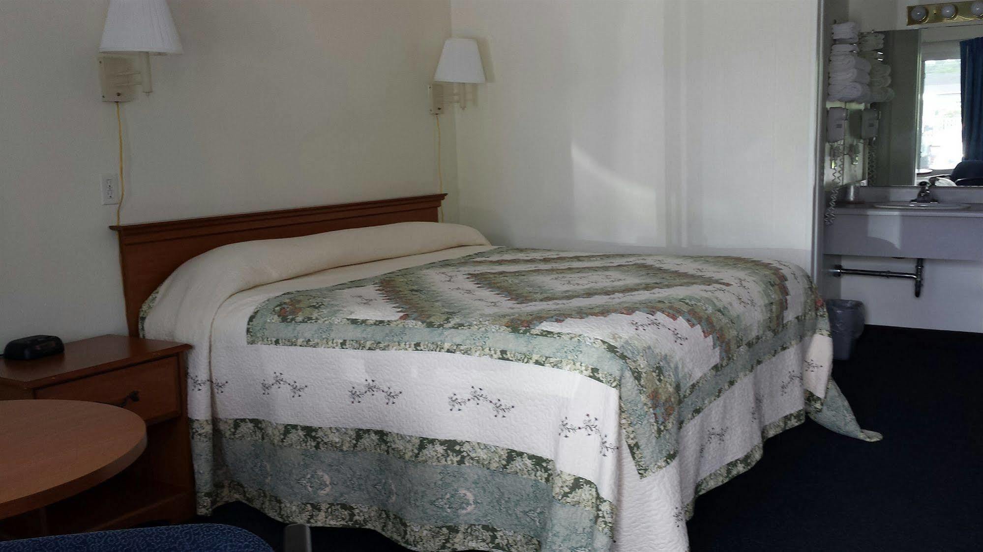 The Springs Motel Saratoga Springs Exterior foto